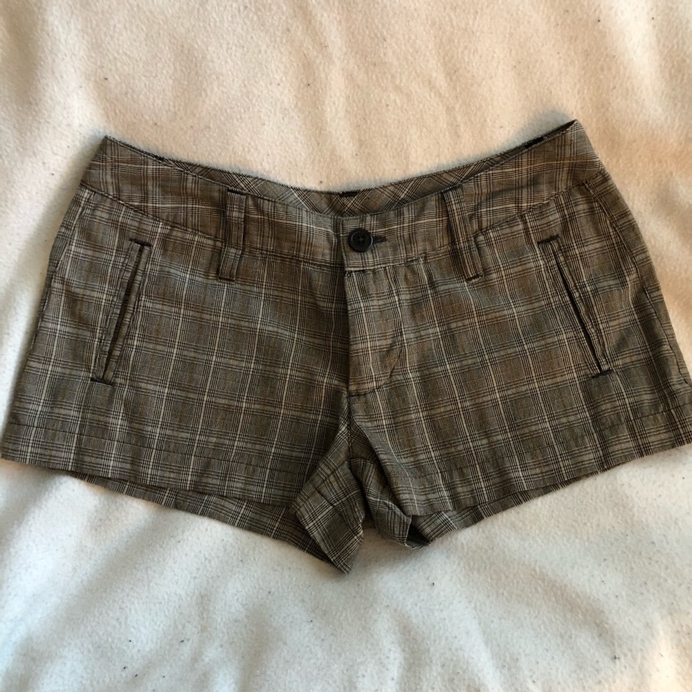 Brown plaid Ezekiel shorts